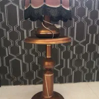 آباژور و میز