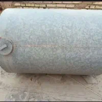 منبع آب فلزی