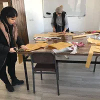 آموزش(نازک دوزی،طراح لباس،دوزنده لباس شب و عروس