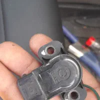 سنسور دریچه گاز پراید