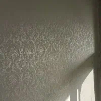 نقاش ساختمان وطرح کاغذ دیواری