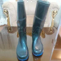 چکمه نو