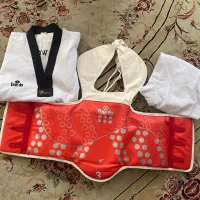 لباس و هوگو تکواندو