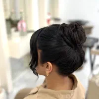 تخفیف ویژه در تمامی خدمات سالن زیبایی