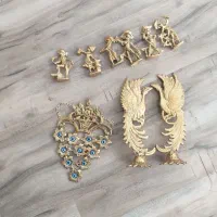 تعدادی وسایل منزل،پارچ  مسی و تعدادی برنجه