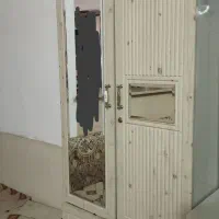 کمدلباسی،جاکفشی