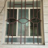 پنجره آهنی