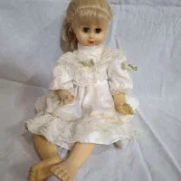 عروسک|اسباببازی بچه|شیروان (خراسان), |دیوار