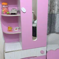 تخت و کمد