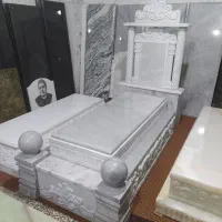 سنگ مزار ،اجاره صندلی ،مداح،تاج گل