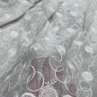 پردوه ویالان هم رنگ خودش