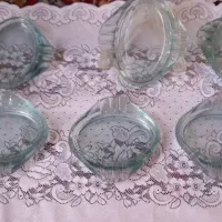 تعدادی اشیای آنتیک و قدیمی
