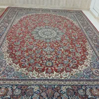 دوتا عدد فرش قدیمی  ۱۲ متری تقریبا شبیه هم