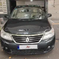 رنو لتیتود فول ۲۰۱۲