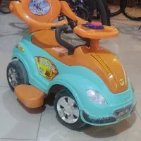 ماشین بازی کودک دسته دار