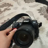 دوربین عکاسی نیکون با وسایل