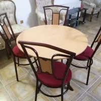 میز ناهار خوری ۴ نفره تاشو با صندلی پایه فلزی