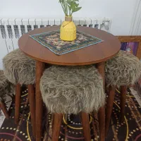 میز نهار خوری گرد سه نفره