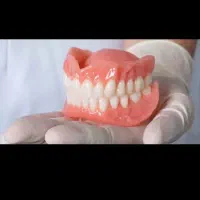 لابراتوار پروتزهای دندانی اژدری