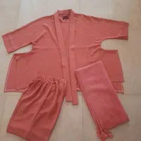 شومیز وشلوار بسیار خنک  به همراه شال نو هست