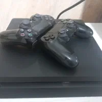 ps4 درحد نو کپی خور ۲ دسته به همراه پک بازی ۱۰تای