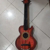 گیتار کوچک اسباب بازی