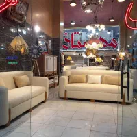 فروشنده خانم‌ یا اقا