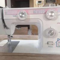 فروش چرخ خیاطی و سر دوز ژانومه و میز