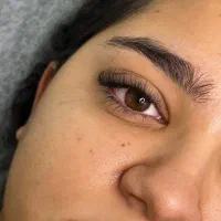 اکستشن مژه و لیفت ابرو