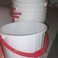 سطل پلاستیکی