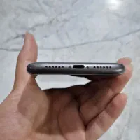 iPhone 11 normal|موبایل|قم, قلعه کامکار|دیوار
