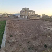 زمین کشاورزی پا به ساخت