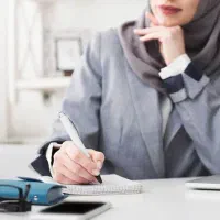 استخدام منشی خانم