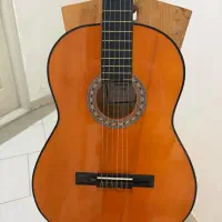 گیتار یاماها c70