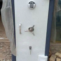 گاوصندوق بزرگ گنجینه