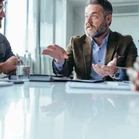 مدیر راه‌اندازی و توسعه (Launch & Growth Manager)