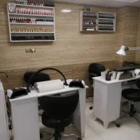 اجاره میز ناخن و مژه و میکرو و اپیلاسیون