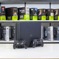 کنسول PS4 Pro با 1 ترابایت حافظه و 2 دسته