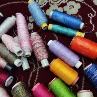 قرقره گلدوزی  در رنگهای مختلف