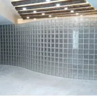 فرم با قوطی ۴۰×۸۰ بلوک و نصب با تسمه بین شیشه