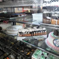 فروشنده شیفت عصر( واقع در سنجان)