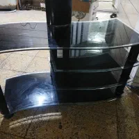 زیر تلویزیونی شیشه ای  سالم وتمیز