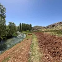 زمین کشاورزی بامجوز چاه تلمبه آبی فول کنارتخته