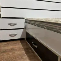تخت دونفره