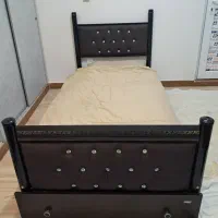 تخت تک نفره