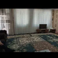 همکف حاشیه خیابان