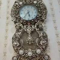 ساعت و لوستر