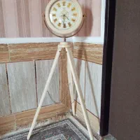 ساعت ایستاده