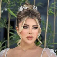 میکاپ کار