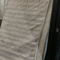 تشک یک نفره کاملن سالم
